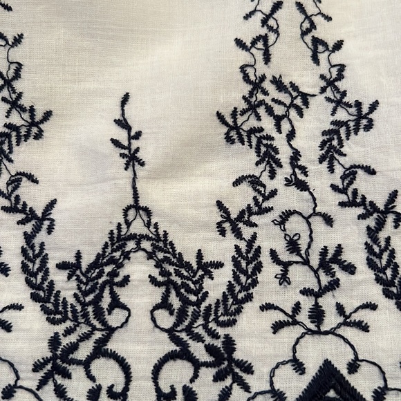 5/48 Embroidered Top Size Small - Picture 6 of 12